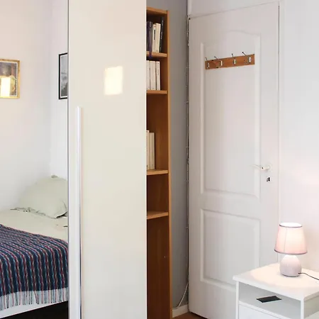 Lejlighed In The Heart Of Quiet And Easy Paris