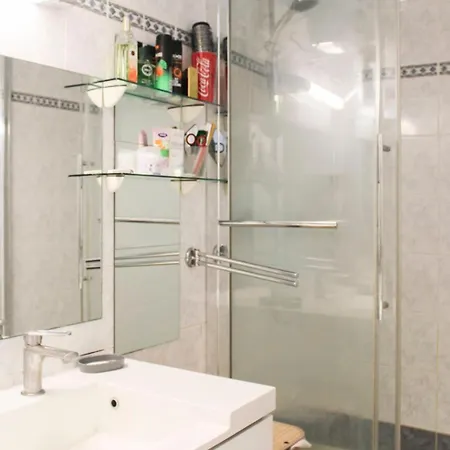 Lejlighed In The Heart Of Quiet And Easy Paris