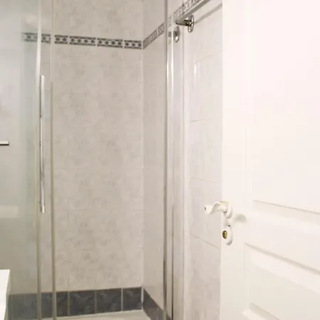 In The Heart Of Quiet And Easy * Paris